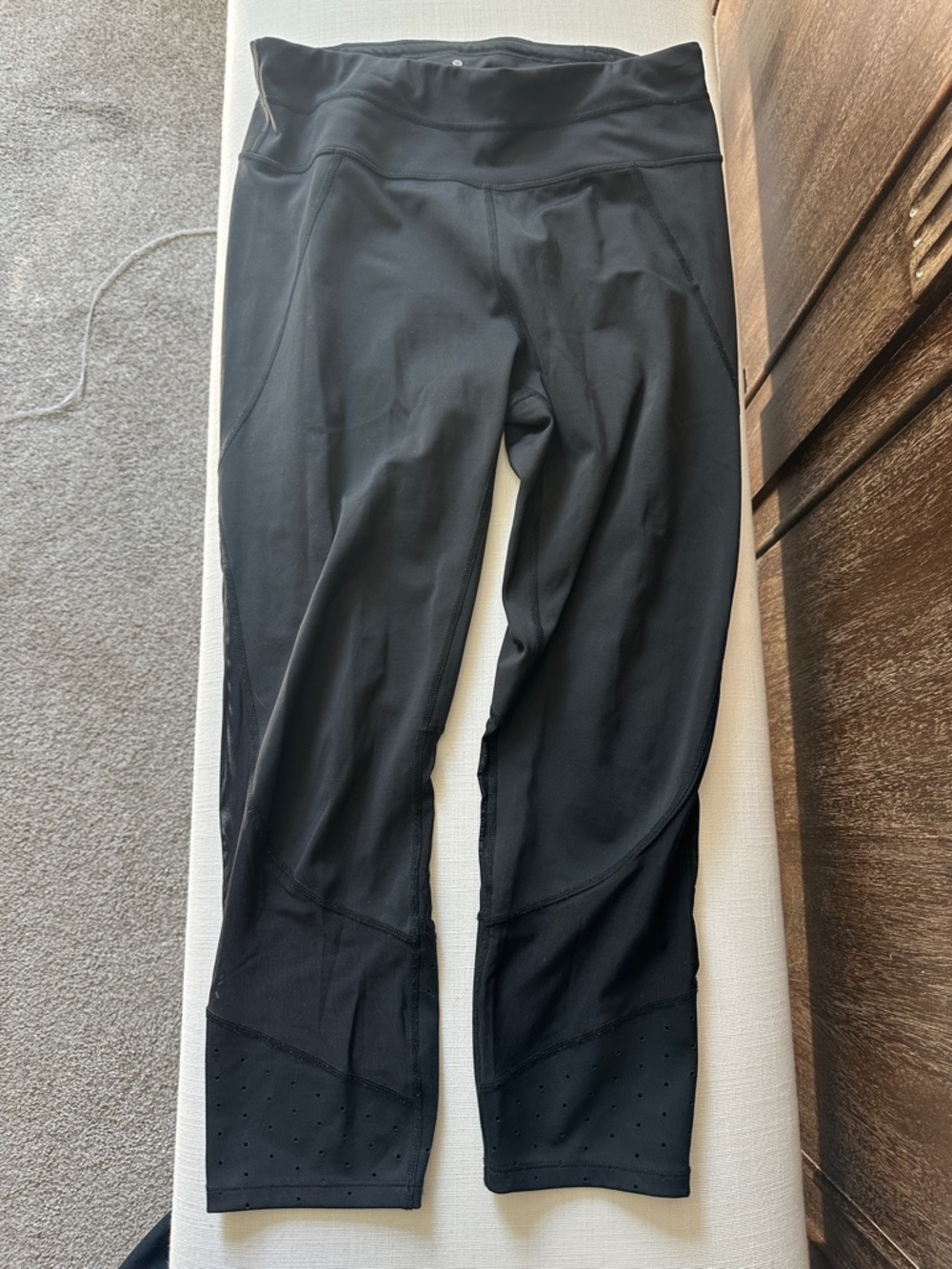 Athleta Black Capri Leggings Size M
